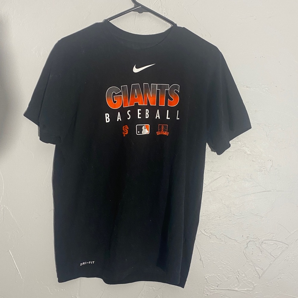 San Francisco Giants shirt